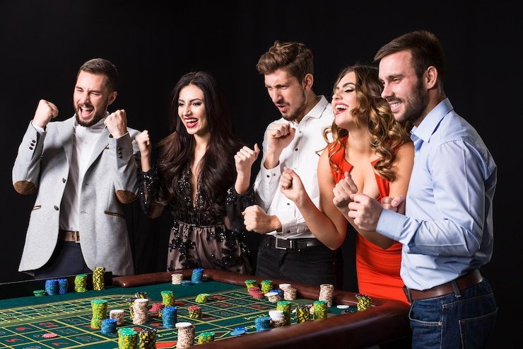 Antarmuka aplikasi paus slot menampilkan tombol Over dan Under dengan statistik permainan